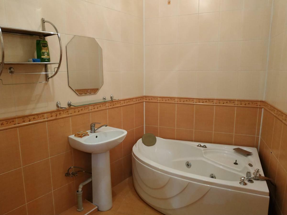 Oreon Inn Hotel Tashkent Esterno foto